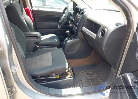 2015 Jeep Compass Sport z USA, uszkodzony, nr VIN 1C4NJDBB7FD114569